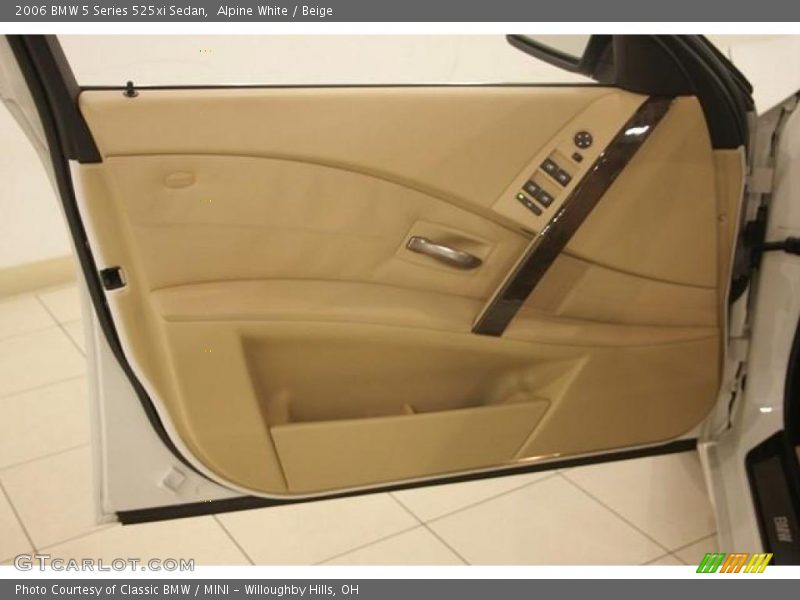 Alpine White / Beige 2006 BMW 5 Series 525xi Sedan