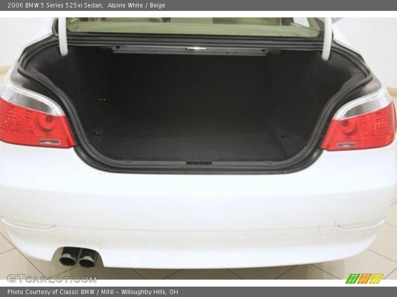 Alpine White / Beige 2006 BMW 5 Series 525xi Sedan