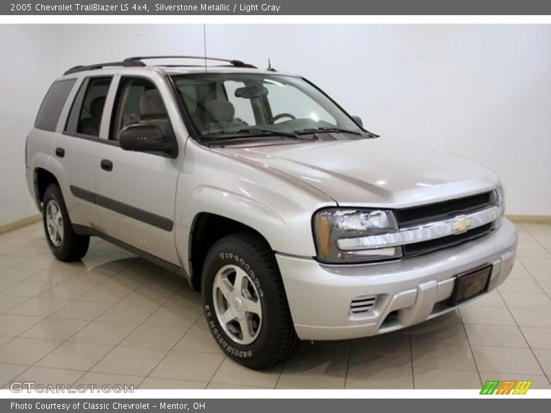 Silverstone Metallic / Light Gray 2005 Chevrolet TrailBlazer LS 4x4