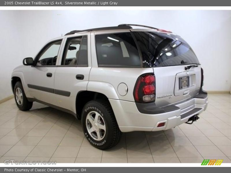 Silverstone Metallic / Light Gray 2005 Chevrolet TrailBlazer LS 4x4