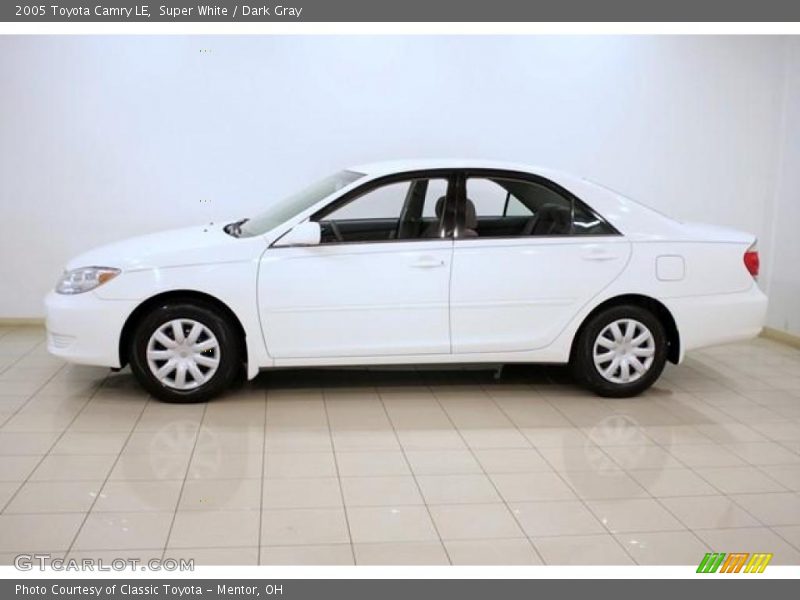 Super White / Dark Gray 2005 Toyota Camry LE