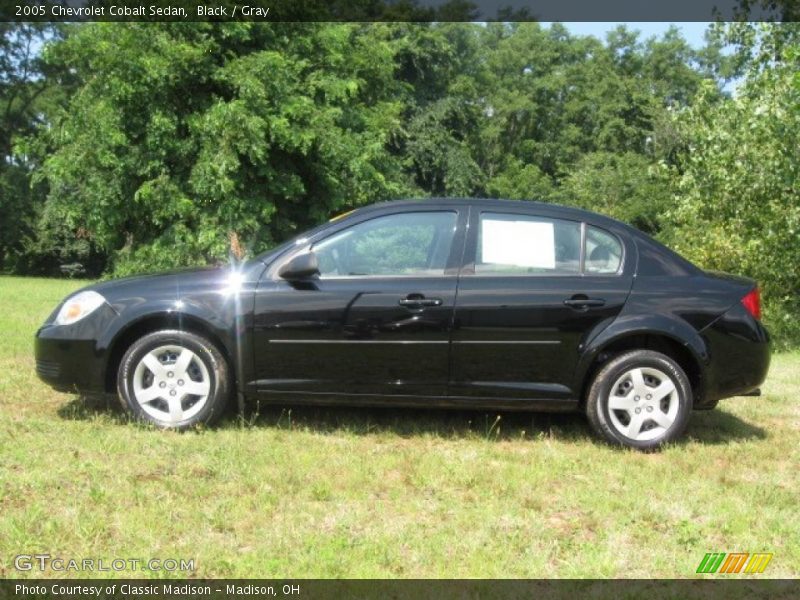 Black / Gray 2005 Chevrolet Cobalt Sedan