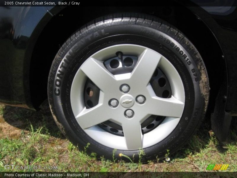 Black / Gray 2005 Chevrolet Cobalt Sedan