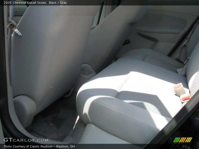 Black / Gray 2005 Chevrolet Cobalt Sedan