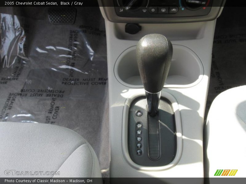 Black / Gray 2005 Chevrolet Cobalt Sedan
