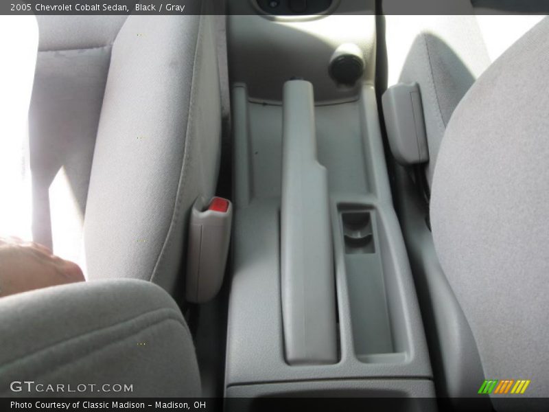 Black / Gray 2005 Chevrolet Cobalt Sedan