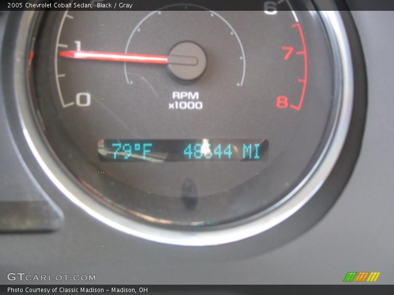 Black / Gray 2005 Chevrolet Cobalt Sedan