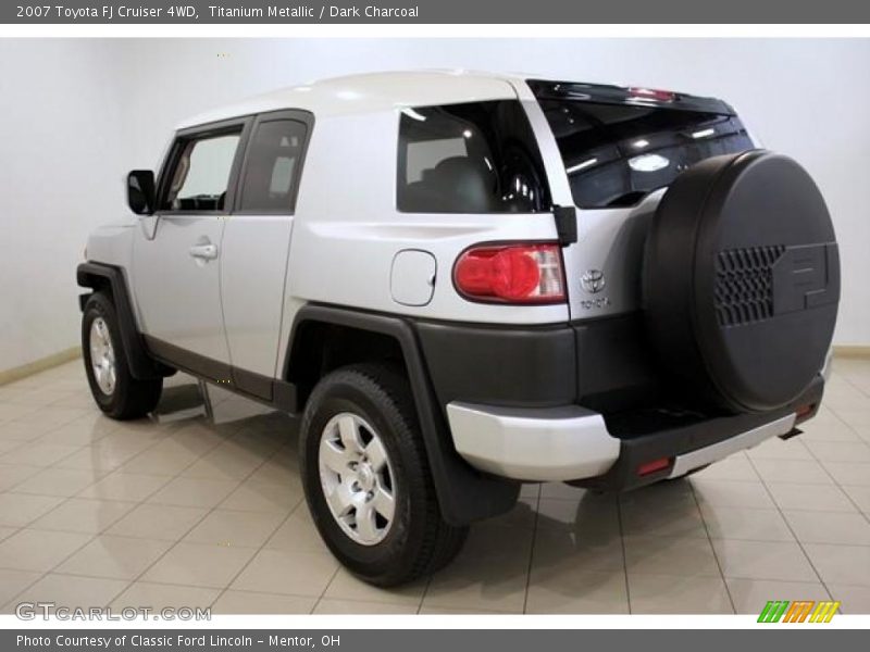 Titanium Metallic / Dark Charcoal 2007 Toyota FJ Cruiser 4WD