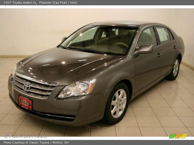 Phantom Gray Pearl / Ivory 2007 Toyota Avalon XL