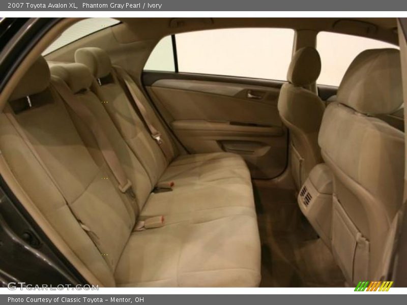 Phantom Gray Pearl / Ivory 2007 Toyota Avalon XL