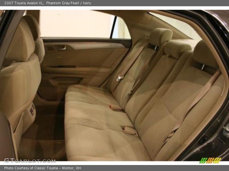 Phantom Gray Pearl / Ivory 2007 Toyota Avalon XL