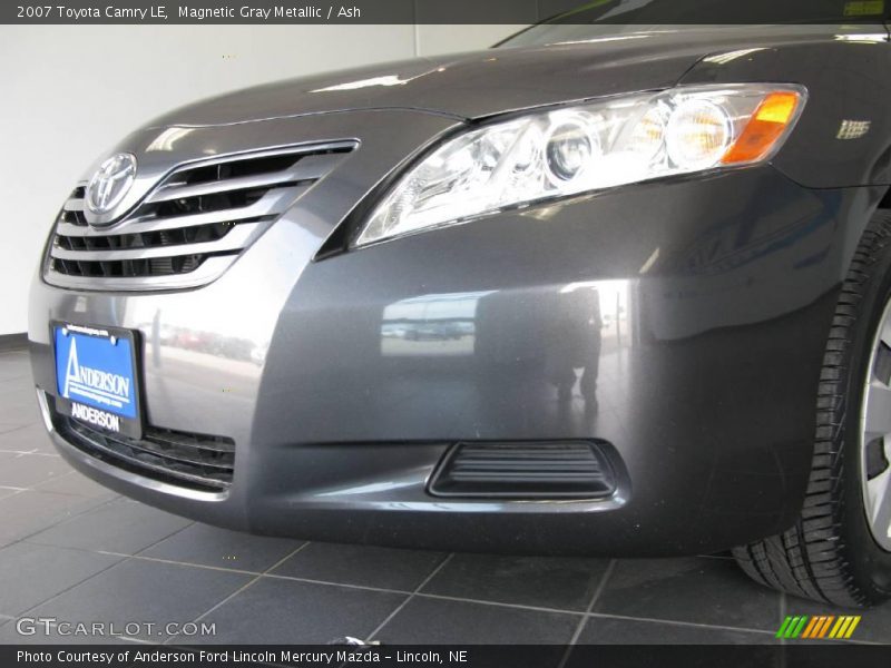 Magnetic Gray Metallic / Ash 2007 Toyota Camry LE