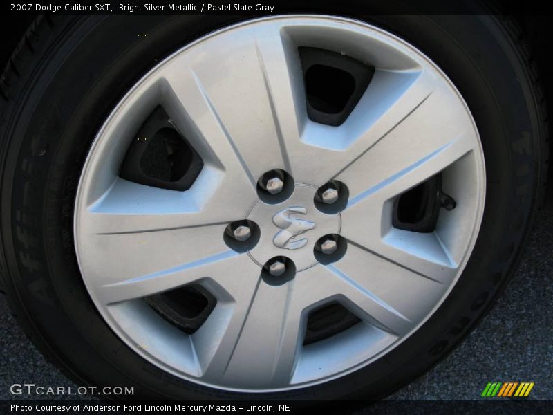 Bright Silver Metallic / Pastel Slate Gray 2007 Dodge Caliber SXT
