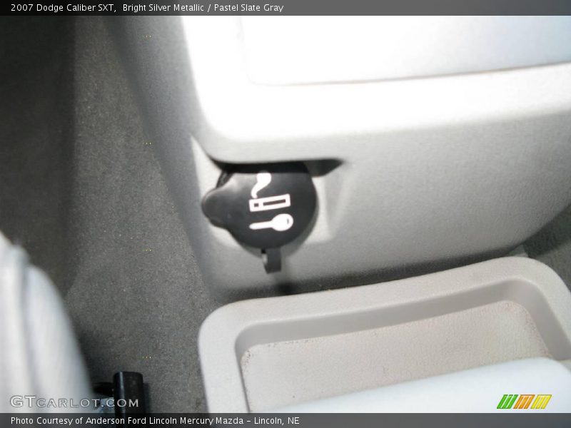 Bright Silver Metallic / Pastel Slate Gray 2007 Dodge Caliber SXT