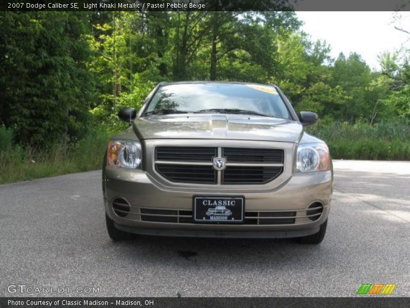 Light Khaki Metallic / Pastel Pebble Beige 2007 Dodge Caliber SE