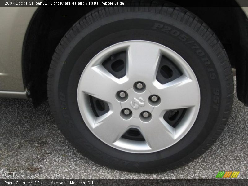 Light Khaki Metallic / Pastel Pebble Beige 2007 Dodge Caliber SE