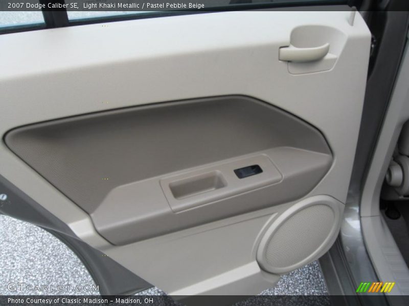Light Khaki Metallic / Pastel Pebble Beige 2007 Dodge Caliber SE