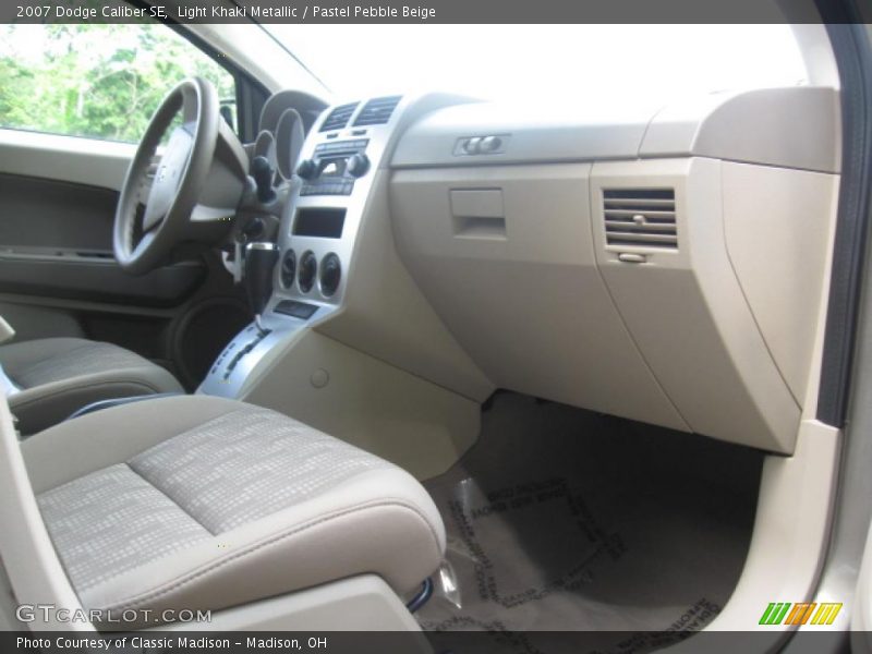 Light Khaki Metallic / Pastel Pebble Beige 2007 Dodge Caliber SE