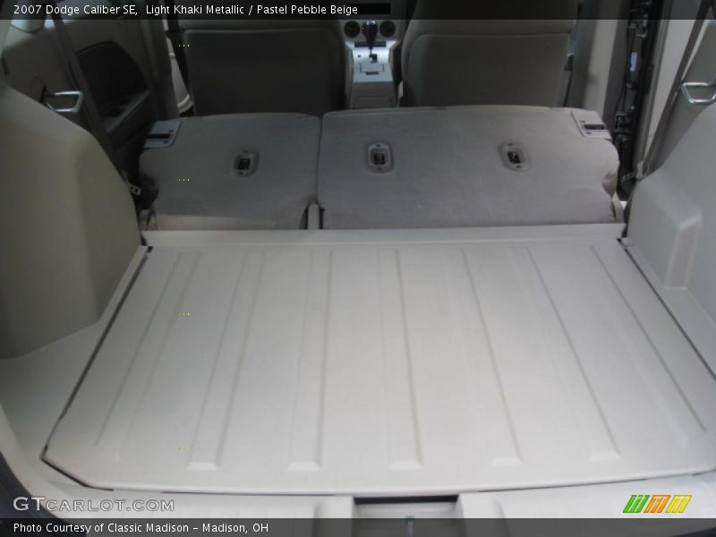 Light Khaki Metallic / Pastel Pebble Beige 2007 Dodge Caliber SE