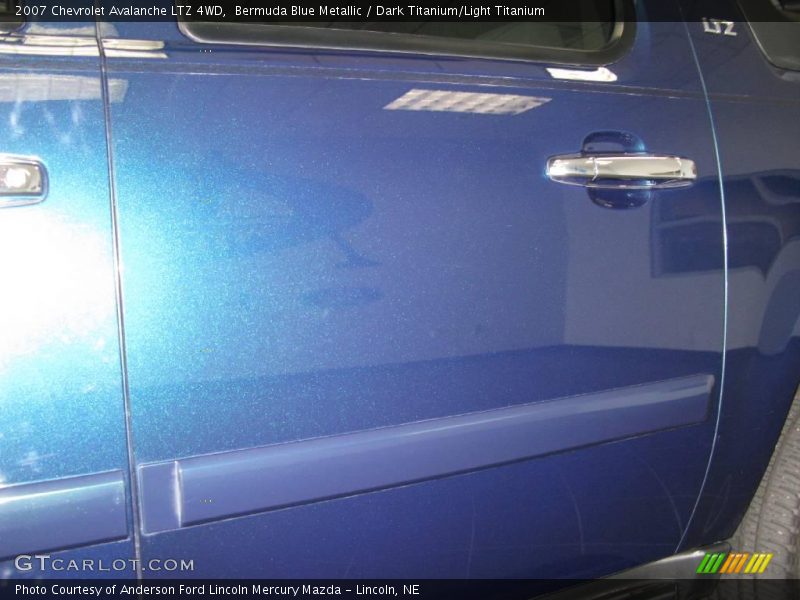 Bermuda Blue Metallic / Dark Titanium/Light Titanium 2007 Chevrolet Avalanche LTZ 4WD