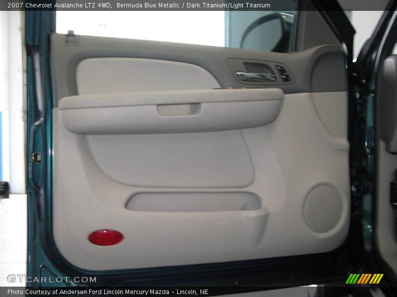 Bermuda Blue Metallic / Dark Titanium/Light Titanium 2007 Chevrolet Avalanche LTZ 4WD