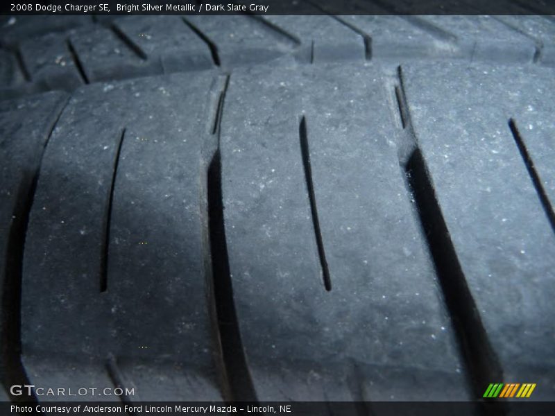 Bright Silver Metallic / Dark Slate Gray 2008 Dodge Charger SE