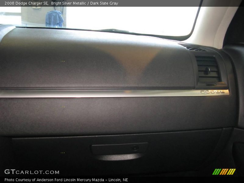 Bright Silver Metallic / Dark Slate Gray 2008 Dodge Charger SE