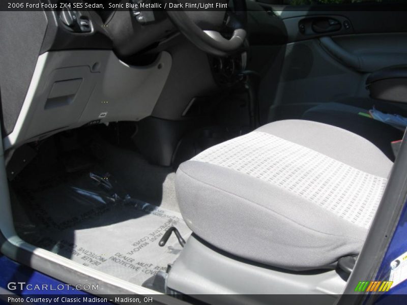 Sonic Blue Metallic / Dark Flint/Light Flint 2006 Ford Focus ZX4 SES Sedan