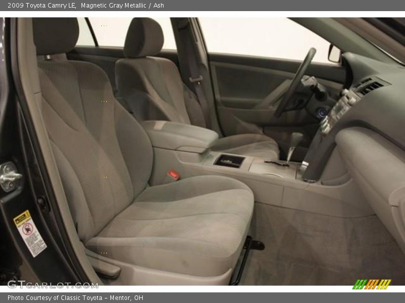 Magnetic Gray Metallic / Ash 2009 Toyota Camry LE