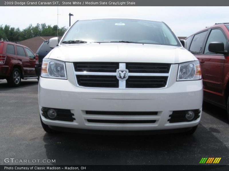Stone White / Medium Slate Gray/Light Shale 2009 Dodge Grand Caravan SXT