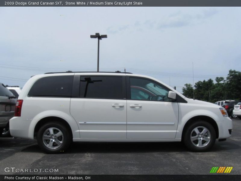 Stone White / Medium Slate Gray/Light Shale 2009 Dodge Grand Caravan SXT