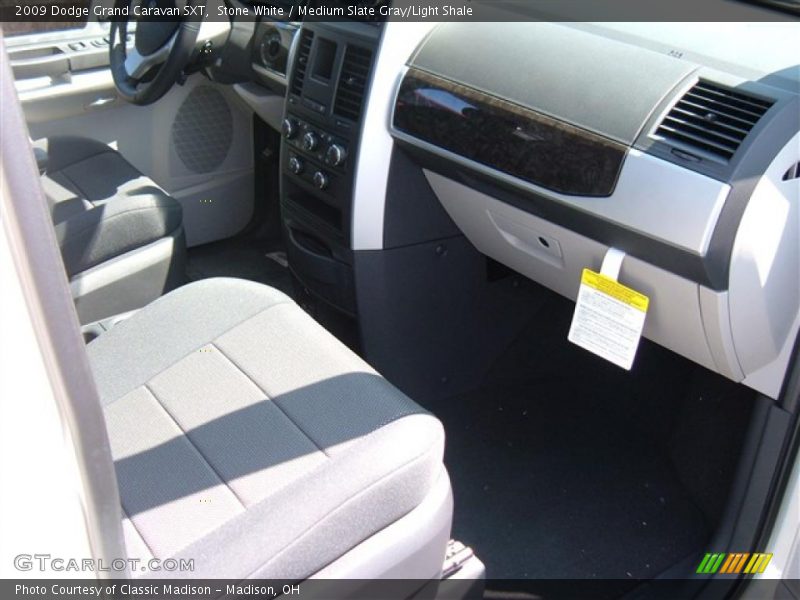 Stone White / Medium Slate Gray/Light Shale 2009 Dodge Grand Caravan SXT