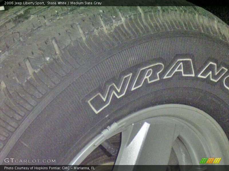 Stone White / Medium Slate Gray 2006 Jeep Liberty Sport