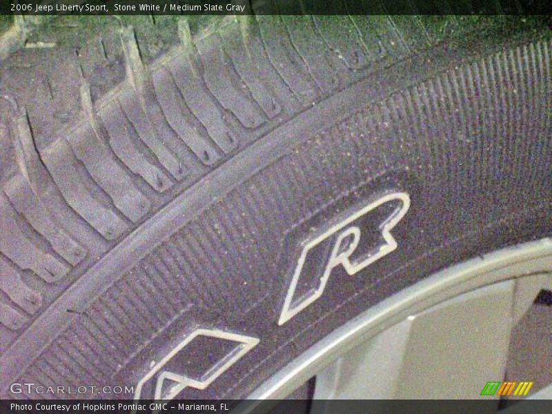 Stone White / Medium Slate Gray 2006 Jeep Liberty Sport