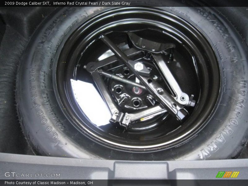 Inferno Red Crystal Pearl / Dark Slate Gray 2009 Dodge Caliber SXT