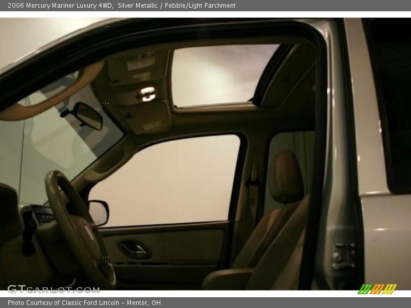 Silver Metallic / Pebble/Light Parchment 2006 Mercury Mariner Luxury 4WD