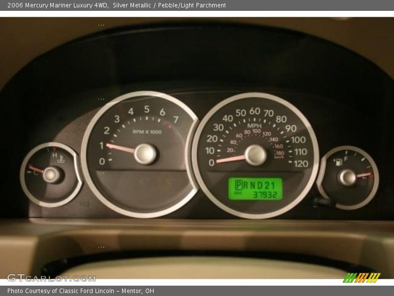 Silver Metallic / Pebble/Light Parchment 2006 Mercury Mariner Luxury 4WD