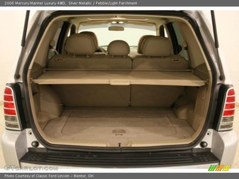Silver Metallic / Pebble/Light Parchment 2006 Mercury Mariner Luxury 4WD