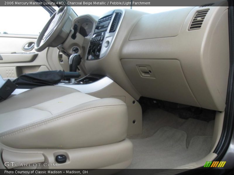 Charcoal Beige Metallic / Pebble/Light Parchment 2006 Mercury Mariner Luxury 4WD