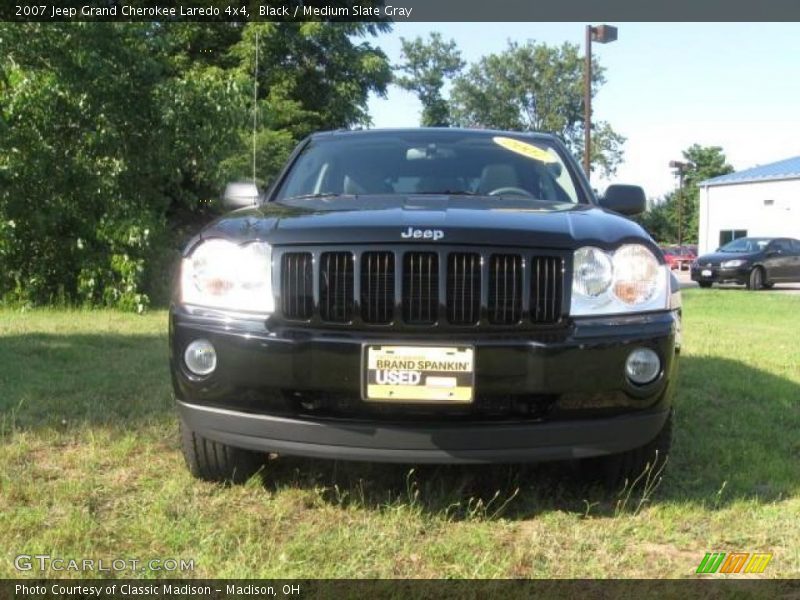 Black / Medium Slate Gray 2007 Jeep Grand Cherokee Laredo 4x4