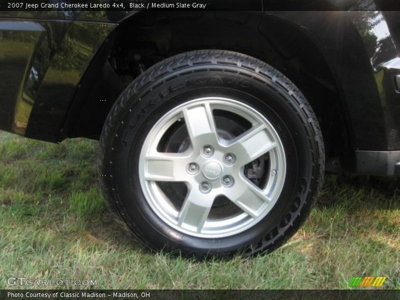 Black / Medium Slate Gray 2007 Jeep Grand Cherokee Laredo 4x4