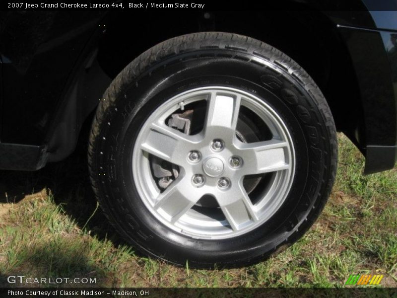 Black / Medium Slate Gray 2007 Jeep Grand Cherokee Laredo 4x4