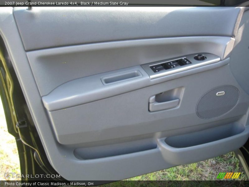 Black / Medium Slate Gray 2007 Jeep Grand Cherokee Laredo 4x4