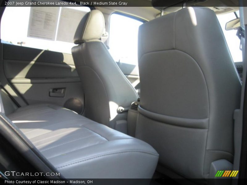 Black / Medium Slate Gray 2007 Jeep Grand Cherokee Laredo 4x4