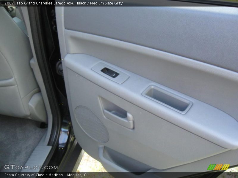 Black / Medium Slate Gray 2007 Jeep Grand Cherokee Laredo 4x4