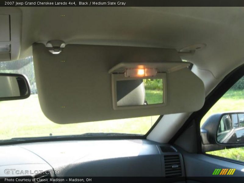 Black / Medium Slate Gray 2007 Jeep Grand Cherokee Laredo 4x4