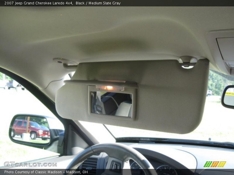 Black / Medium Slate Gray 2007 Jeep Grand Cherokee Laredo 4x4