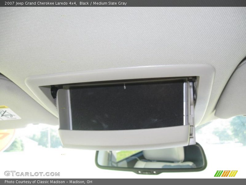 Black / Medium Slate Gray 2007 Jeep Grand Cherokee Laredo 4x4