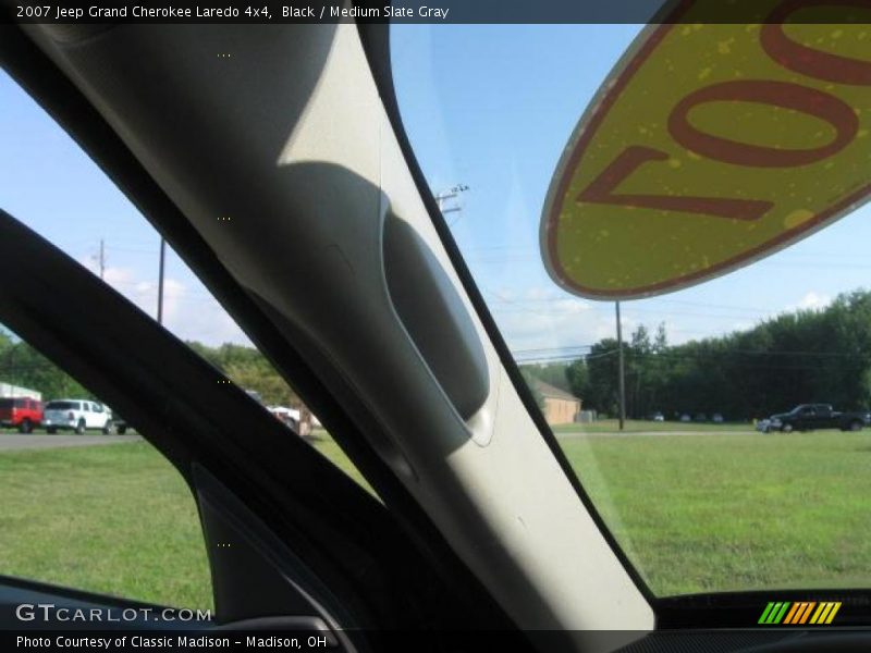 Black / Medium Slate Gray 2007 Jeep Grand Cherokee Laredo 4x4