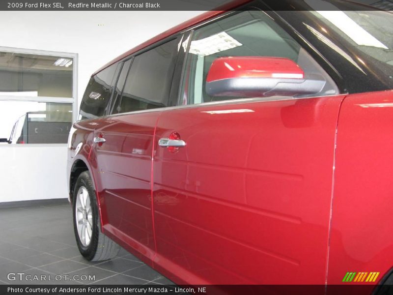 Redfire Metallic / Charcoal Black 2009 Ford Flex SEL